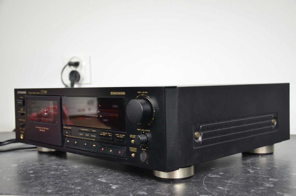 Magnetofon kasetowy Pioneer CT-737 czarny