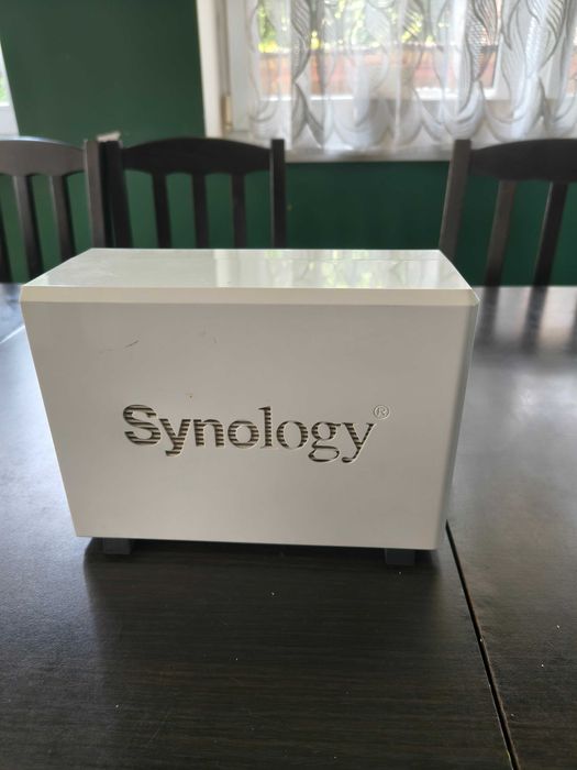Synology DS 215j z dwoma dyskami 1,5 TB (razem 3 TB)