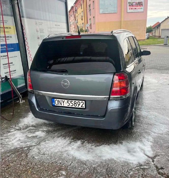 Opel zafira 1.8 140 206 rok