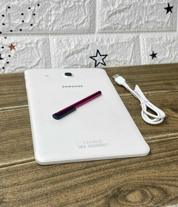 Планшет Samsung 10 дюймів
