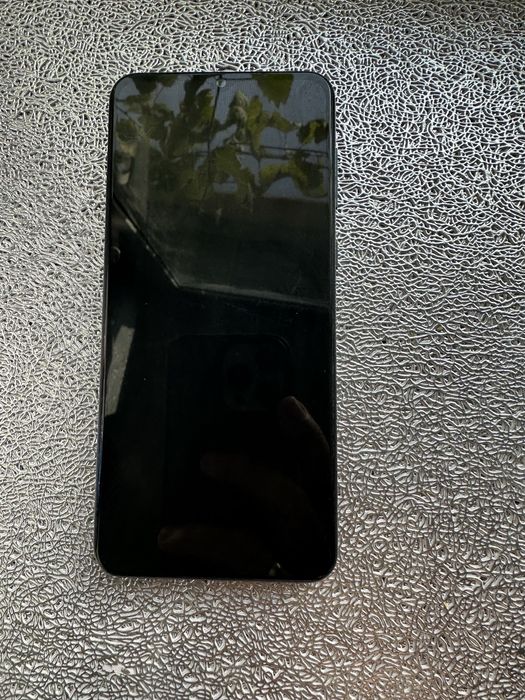 Продам Самсунг А04