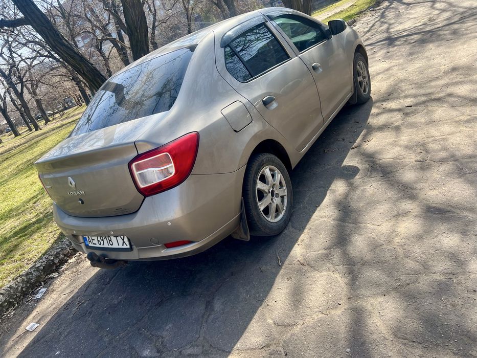 Продам Renault Logan 1.2 газ/ бензин