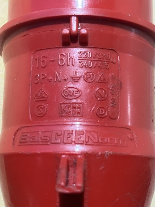 Fichas Trifásicas Macho