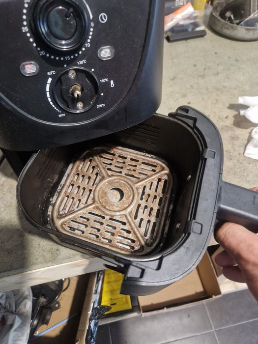 Material p/ Camião e Caravana (Forno, Chaleira, AirFryer, Panela, Inversor 24V)