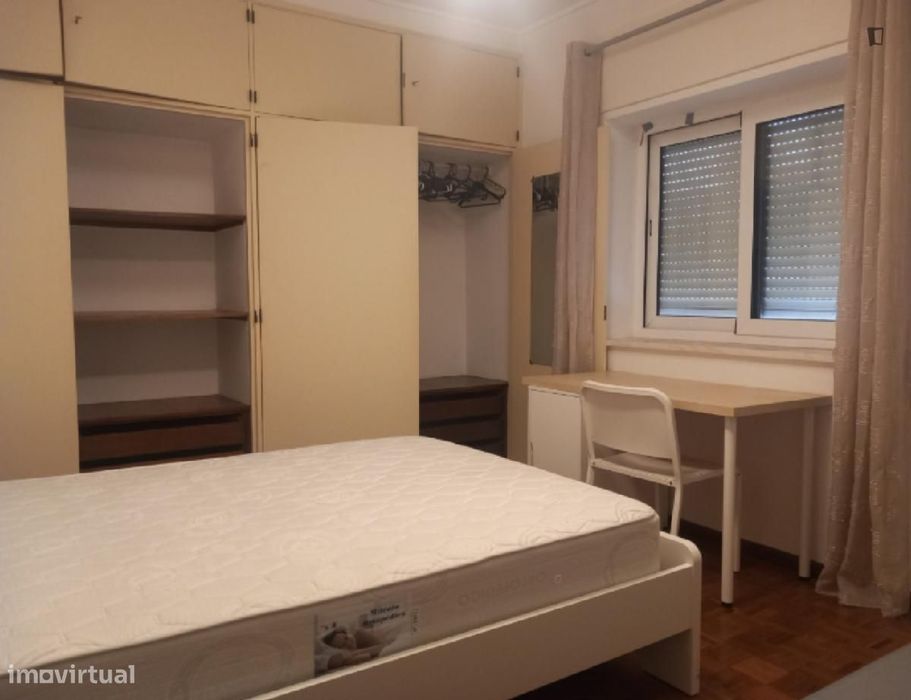 Quarto - localizado em Baixa Coimbra