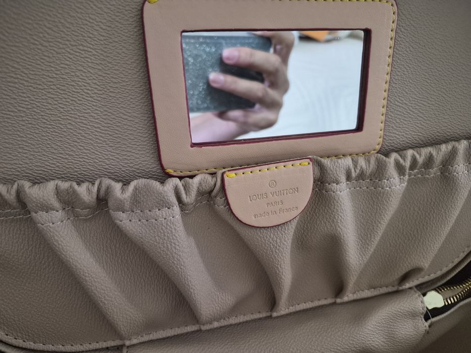 Necessaire Louis Vuitton