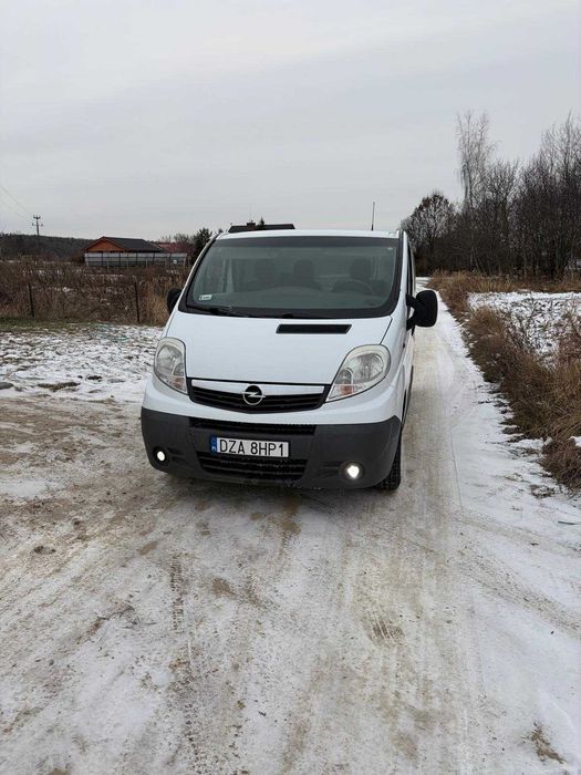 Opel vivaro  2.0cdti 2013 rok