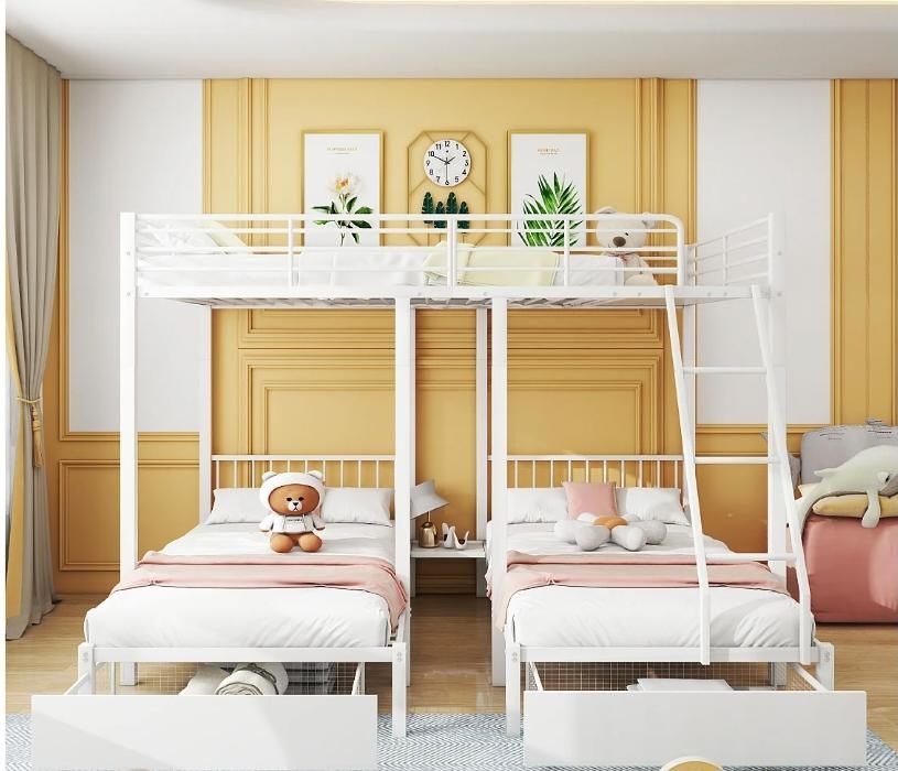 Beliches triplos com colchões - casal 140 x 200 cm e 2 camas de solteiro
Como novo (6 meses de utilização) 
Motivo: mudança de casa
Sem colchões