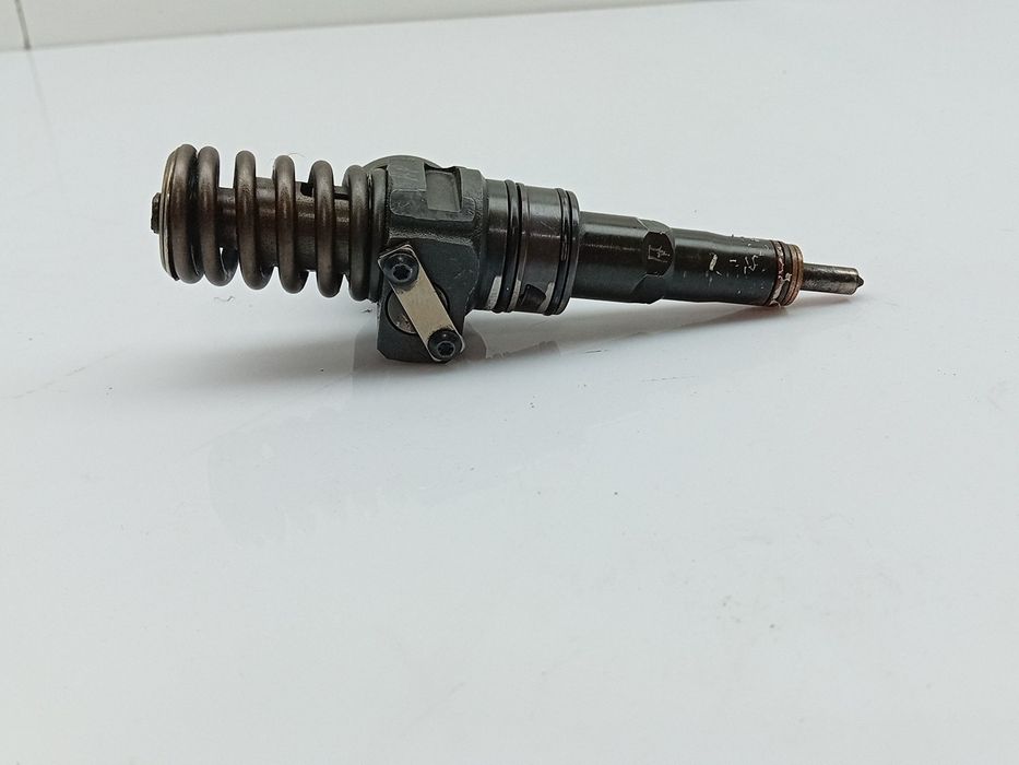 Injetor AUDI A4 (8EC, B7)