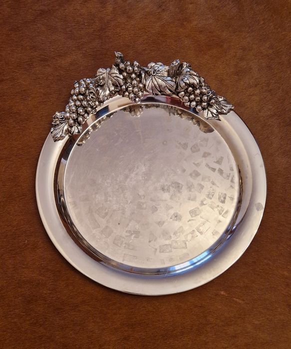 Patera posrebrzana duża z ozdobą