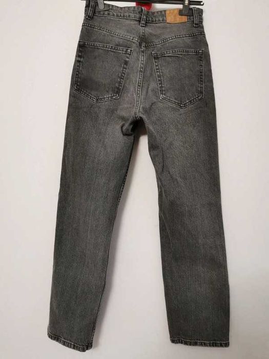 Jeansy szare straight Bershka