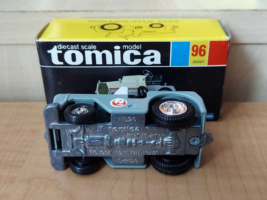 Tomica Toyota JAL Container Tractor 96-1 Made in Japan