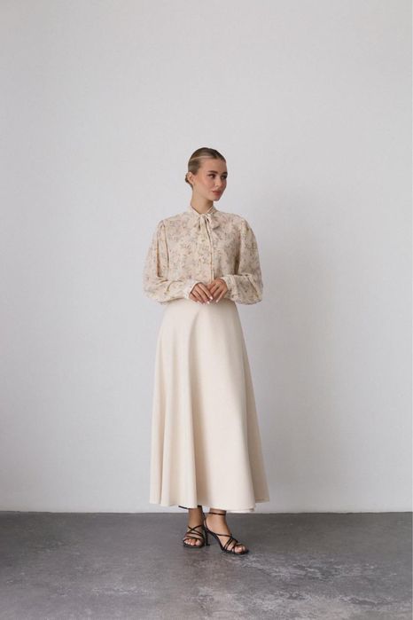 Блуза з бантом з шифону