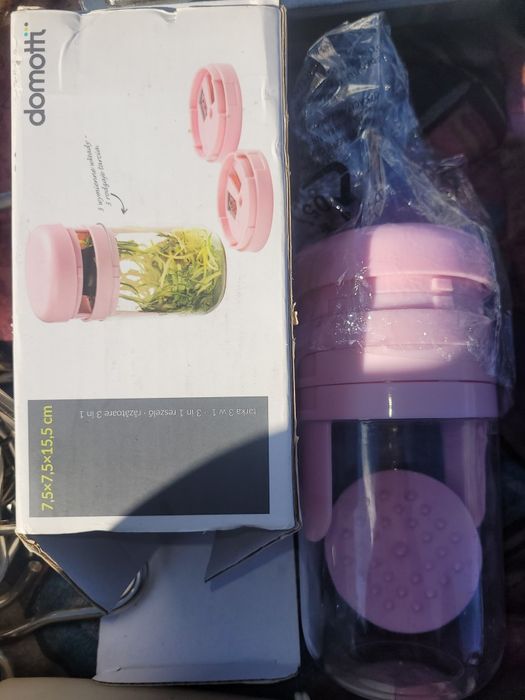 Ручний млинок терка подрібнювач