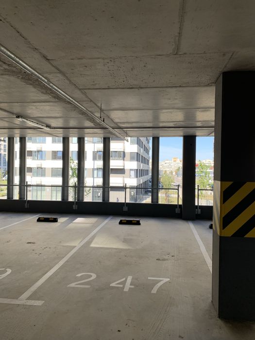 Оренда паркінга паркомісця ЖК Варшавський 3