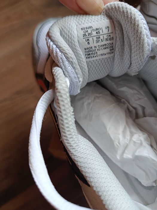 Кросівки "Asics"