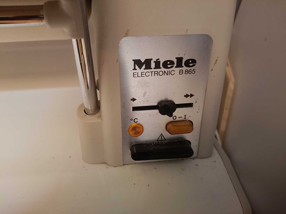 Magiel elektryczny, prasowalnica Miele B865