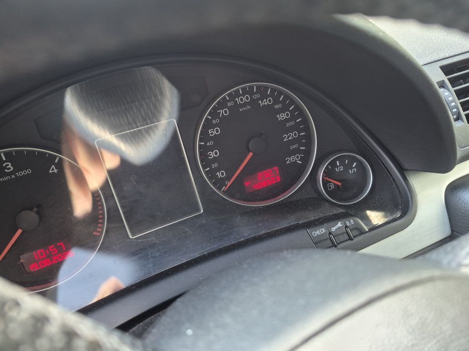 Авді А4 2005р.2.0д