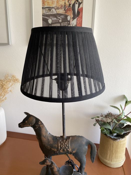 Candeeiro com cavalos em bronze