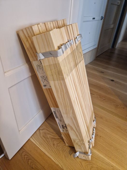 Estrado de ripas - Ikea Lindbaden 140x200