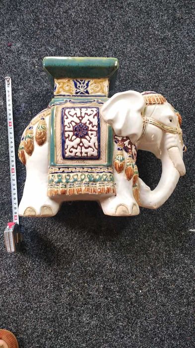 Слон підставка - сувенір