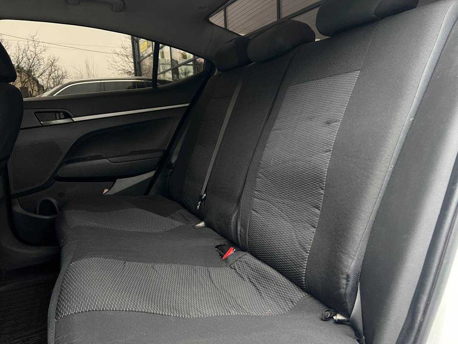 Hyundai Elantra 2016