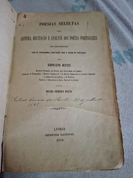 Livro português de poesia editado em 1881