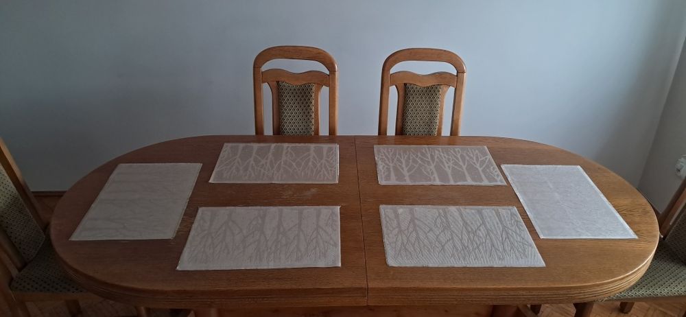 Stół rozkładany + 6 krzeseł