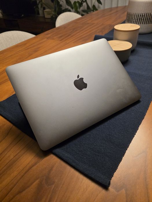 MacBook 2017 8GB 512GB. Troca/retoma