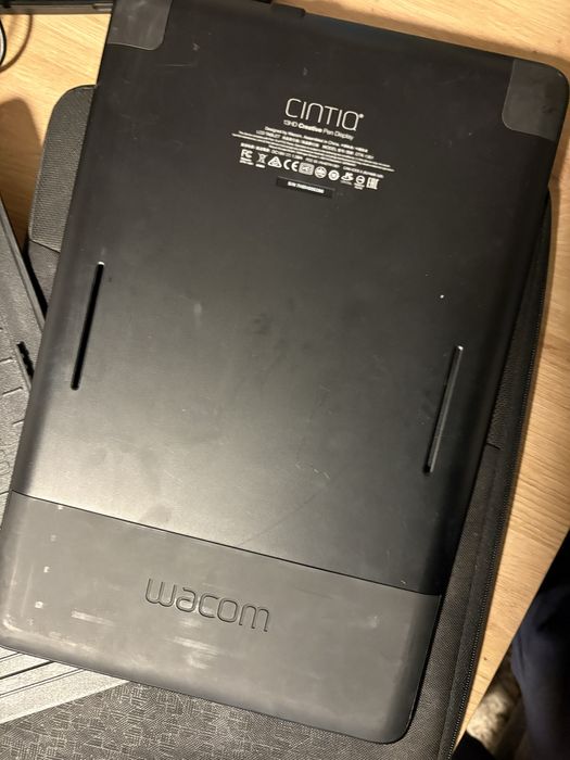 Wacom Cintiq 13HD Creative Pen Display tablet graficzny