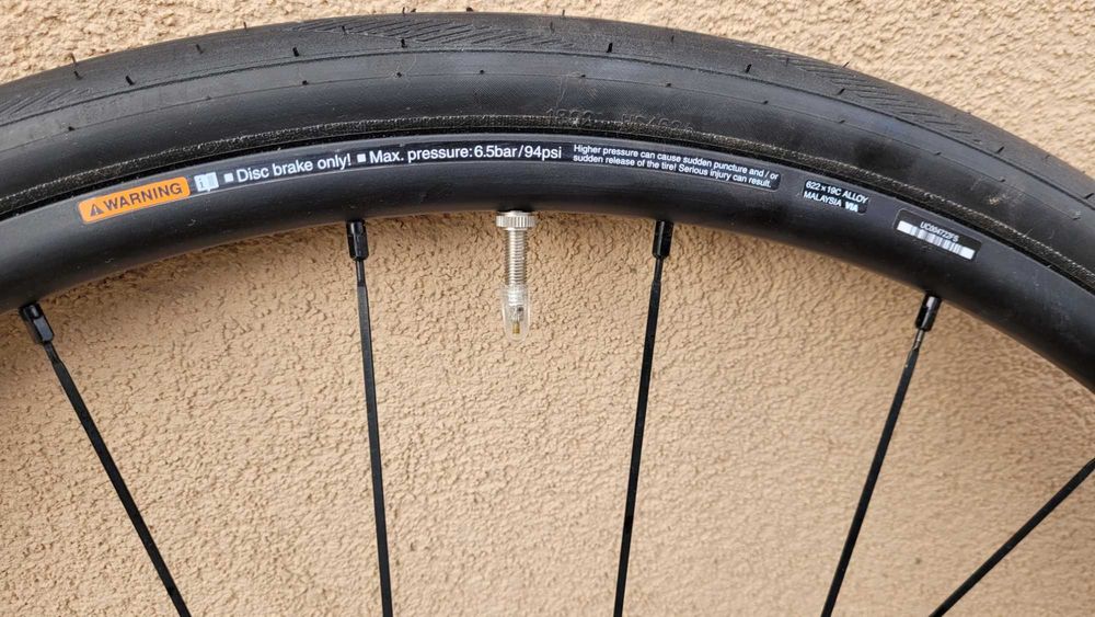 Kola szosowe Shimano 28 z oponami Schwalbe ONE