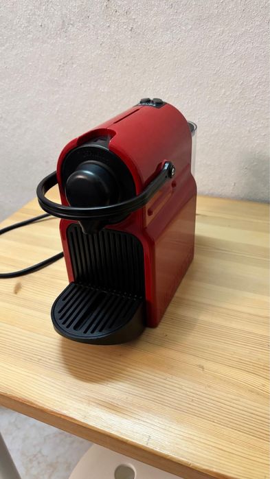 Máquina Café Nespresso Krups Inissia Vermelha