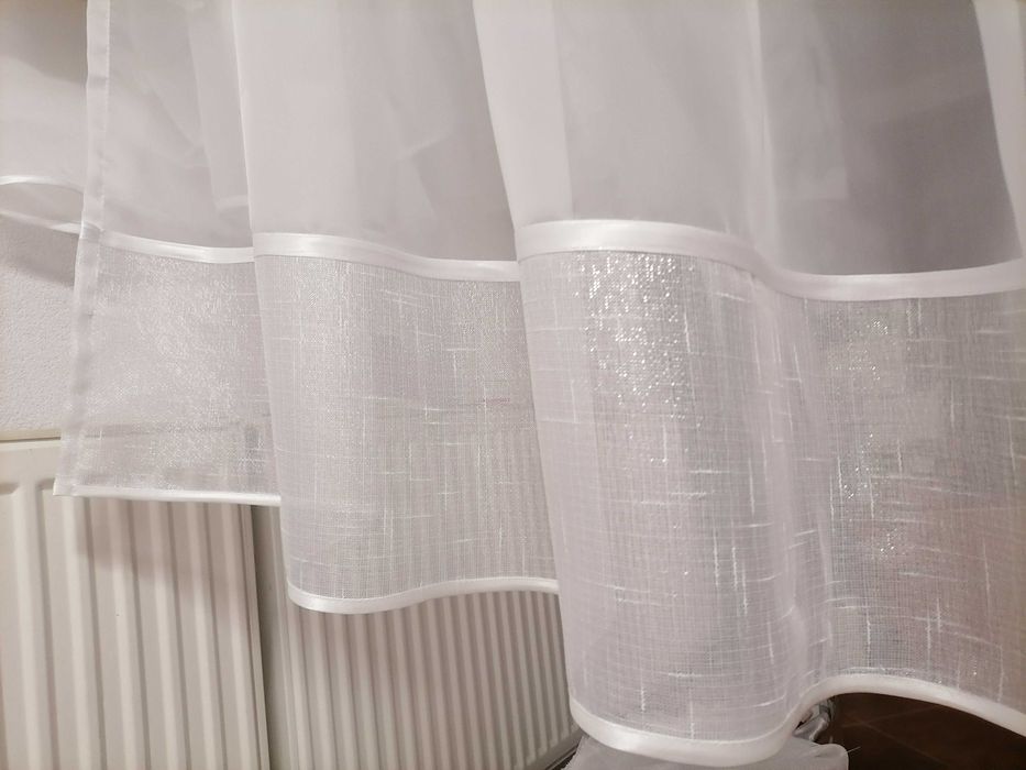 Firana prosta z kanta i tunelem