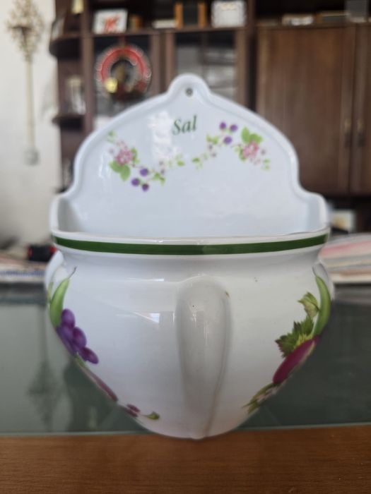 Saleiro de parede