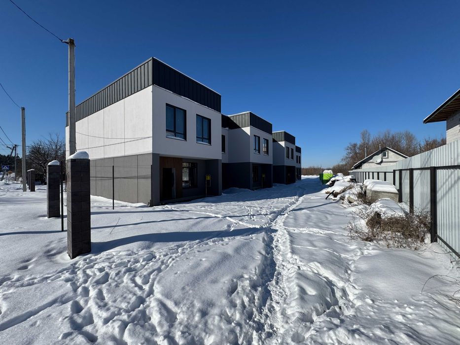 Продаж! ТаунХаус  біля ринку Гостомель. Супер цена. Програми!