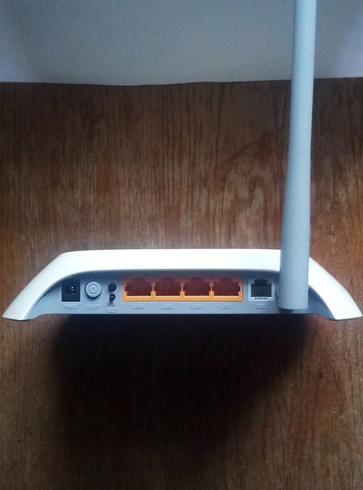 Маршрутизатор і 8 антен б/в на вибір.