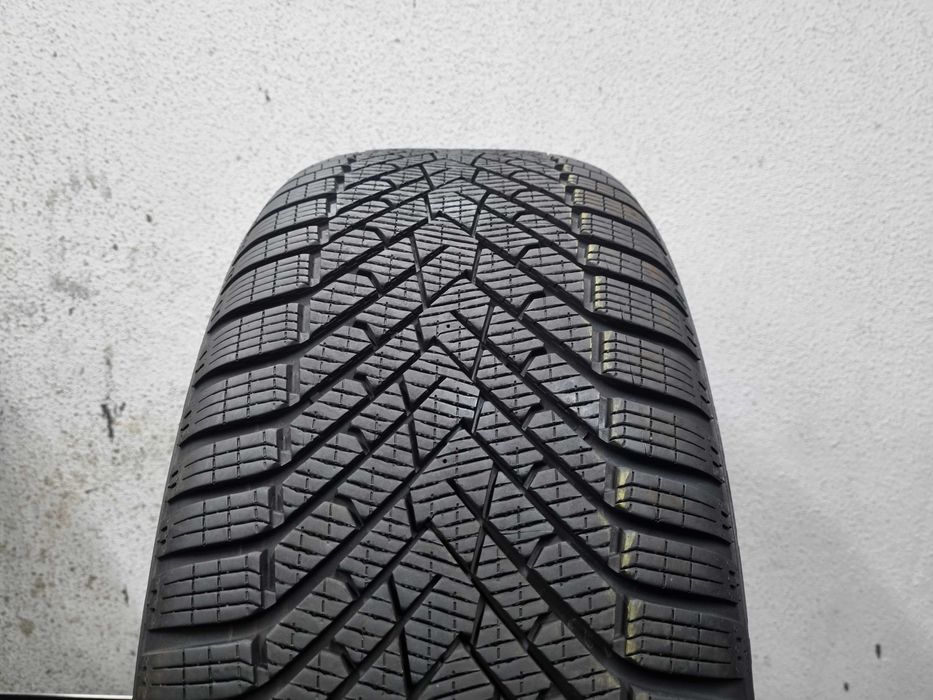 255/45/19 100H Pirelli Cinturato Winter 2 seal D.4924