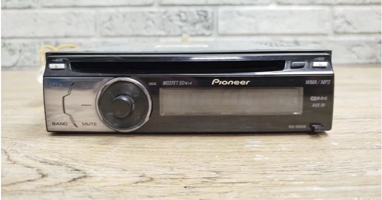 СРОЧНО Автомагнитола Pioneer DEH-5000UB