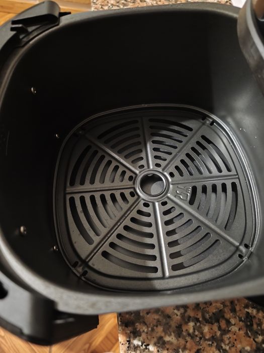 Air fryer como nova com caixa