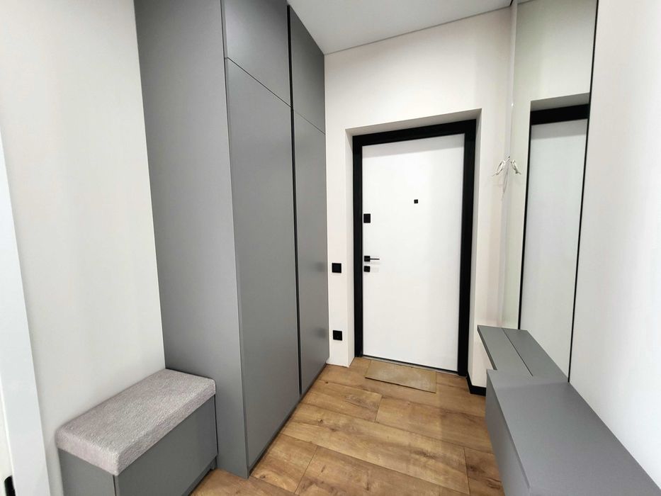 Квартира 50 м2 в новобудові з ремонтом, меблями і технікою