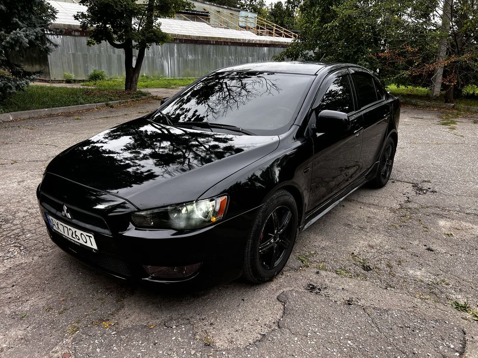 Продам Mitsubishi Lancer 2.0 автомат