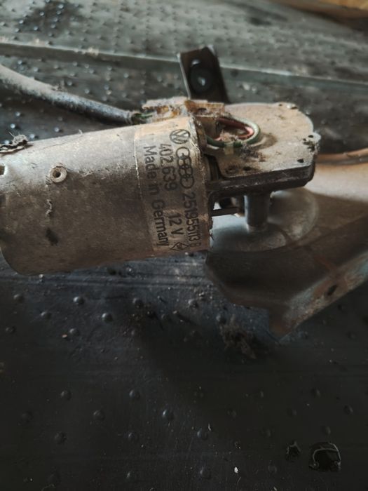 Mechanizm wycieraczek silniczek wycieraczek volkswagen t3