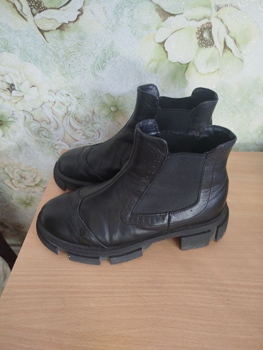 Шкіряні Челсі ботинки