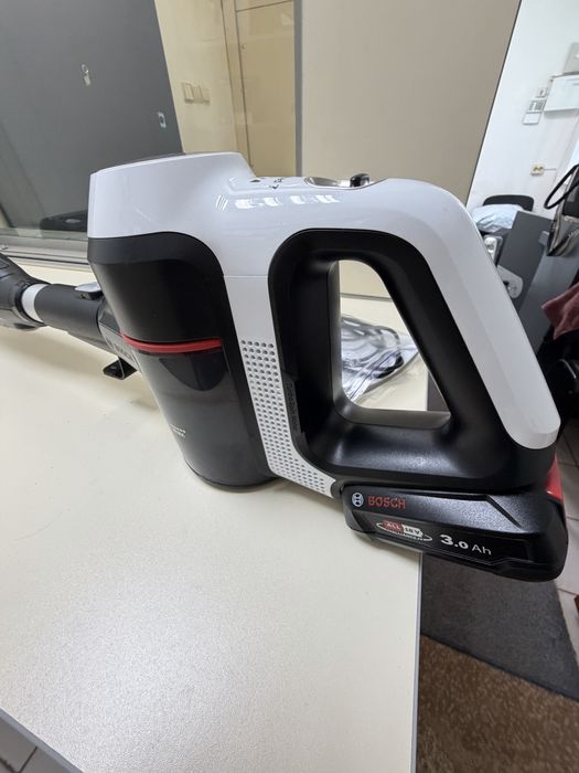 Пилосос bosch bbs711w