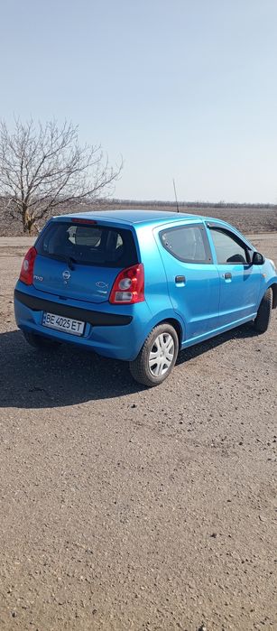 Автомобіль Nissan Pixo