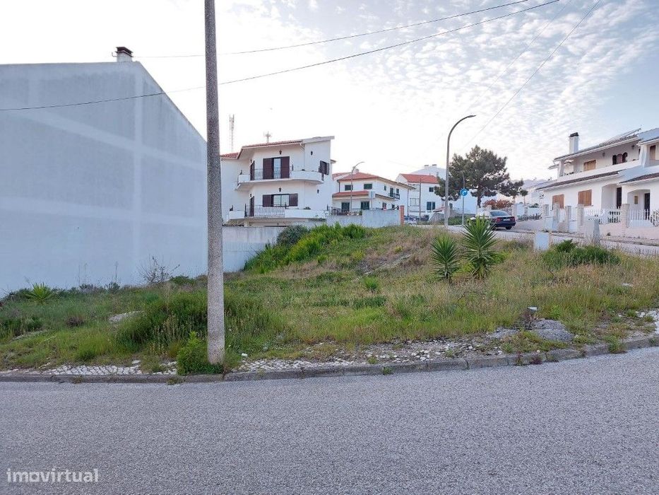 Terreno com 320m2 para construção de moradia, Nazaré