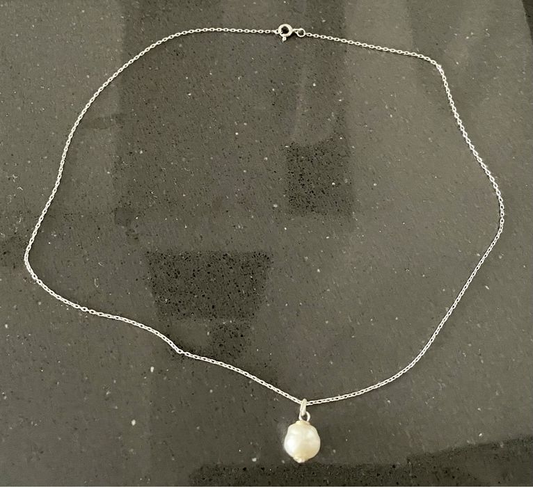 Conjunto em pérolas e prata