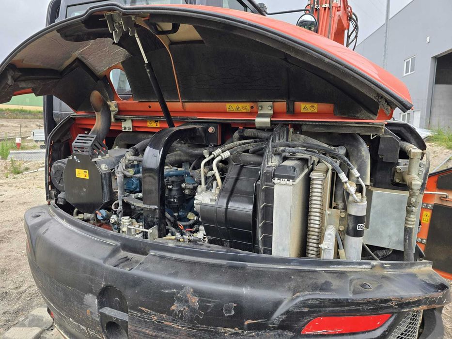 Giratória Kubota 8T