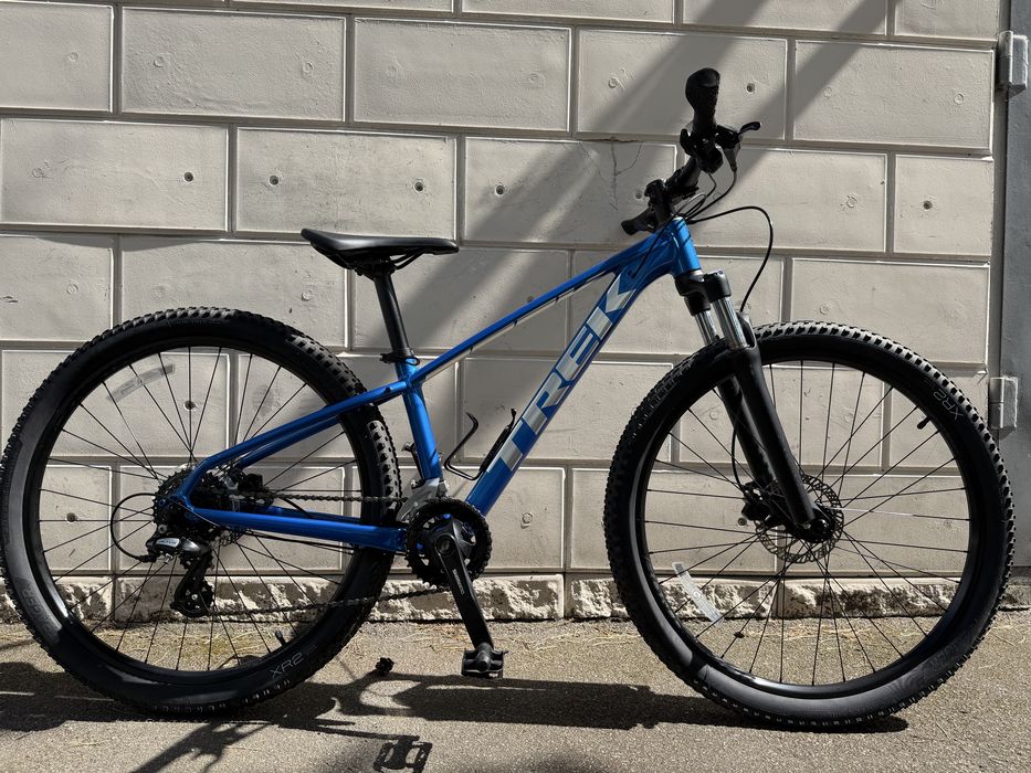 Велосипед Trek Marlin 27.5 рама S
