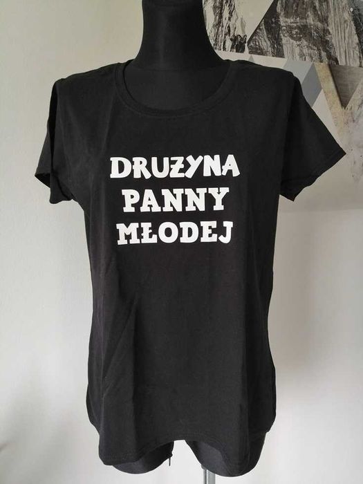 Koszulka z nadrukiem na wieczór panieński. Drużyna panny młodej.